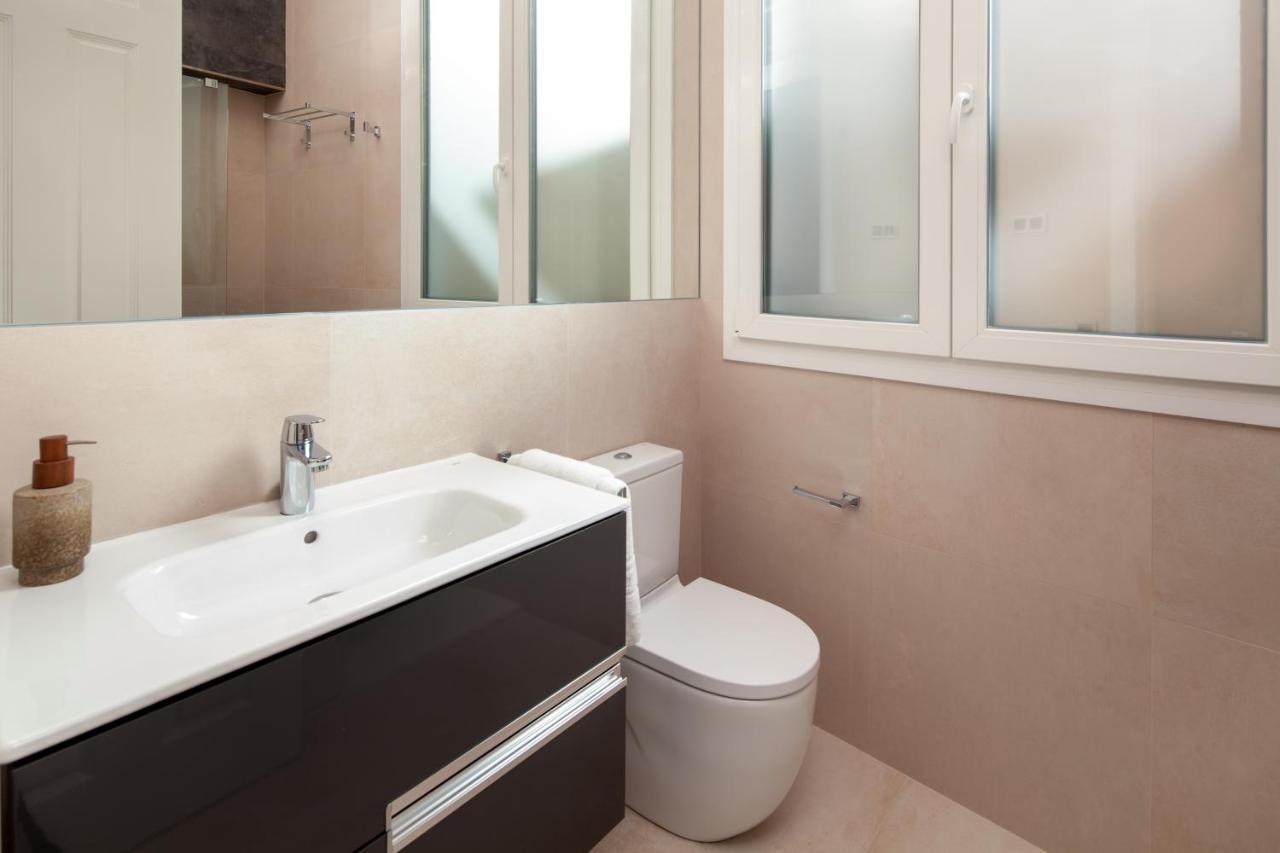 Inmalaga Santos Suites 1 Buitenkant foto